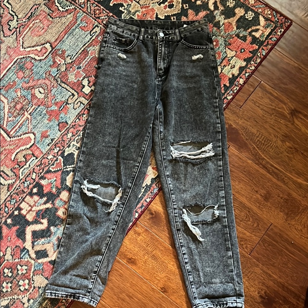 Women’s Distressed Black Jeans